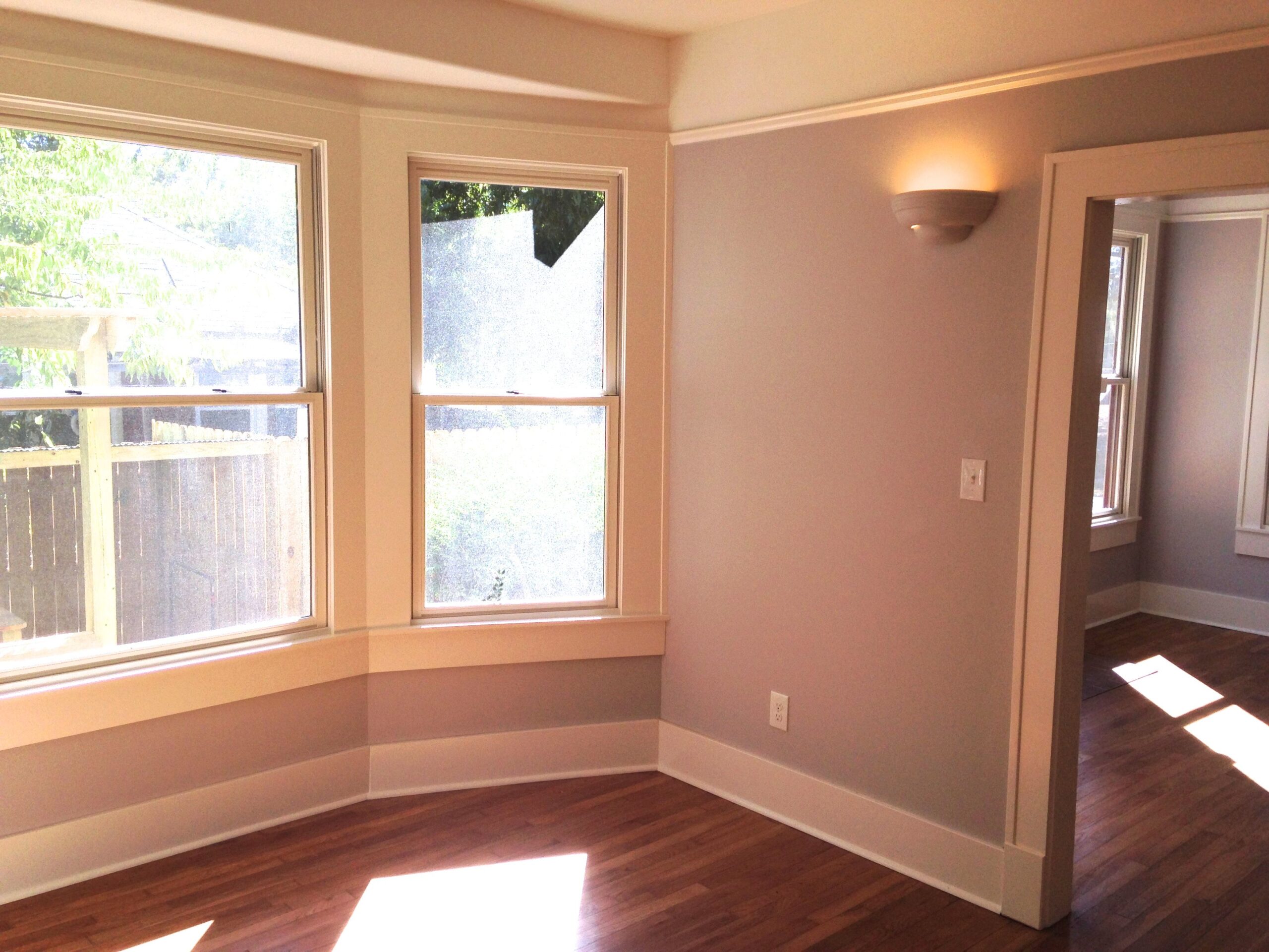 Comfy dining room