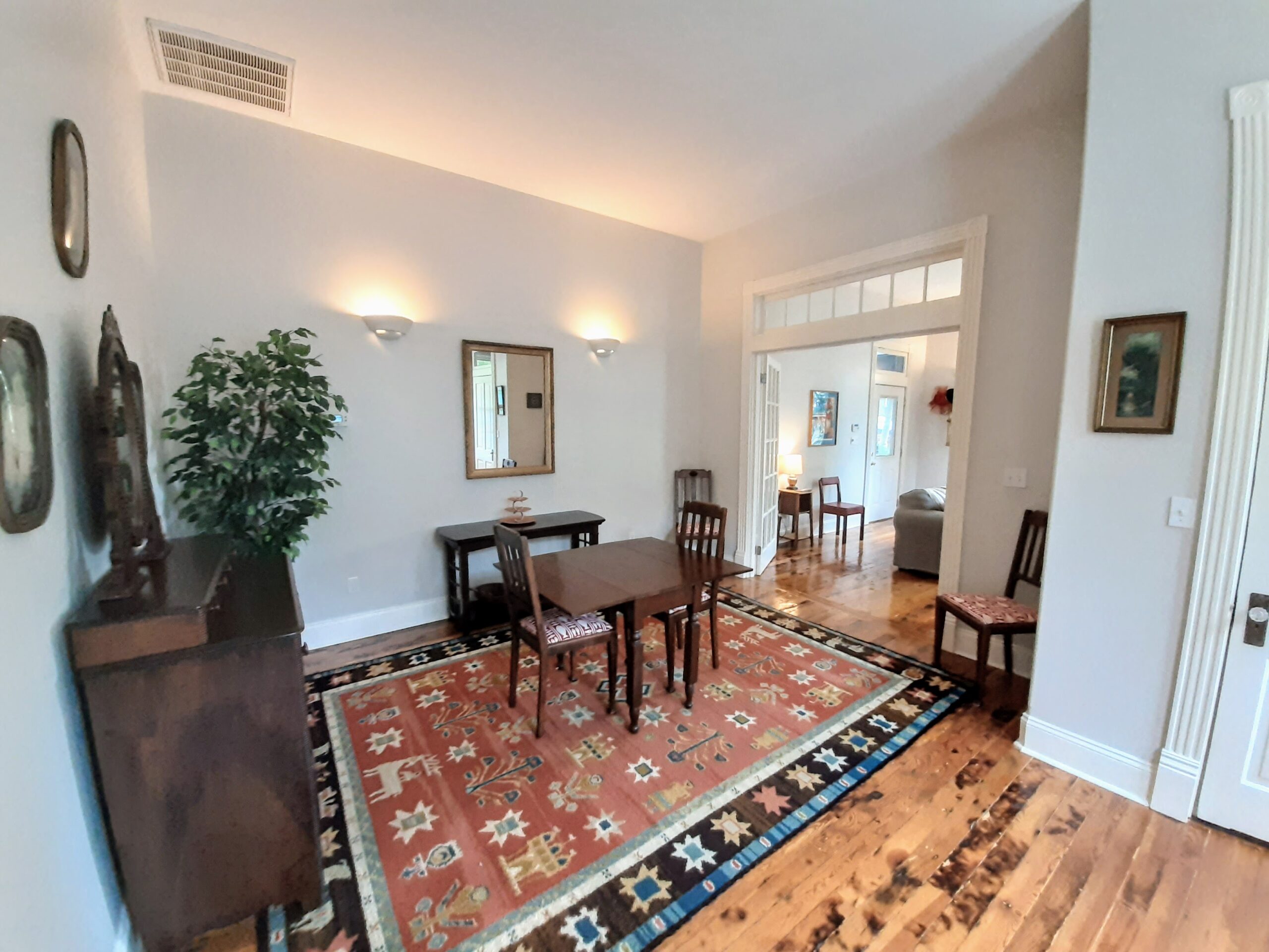 Formal dining room